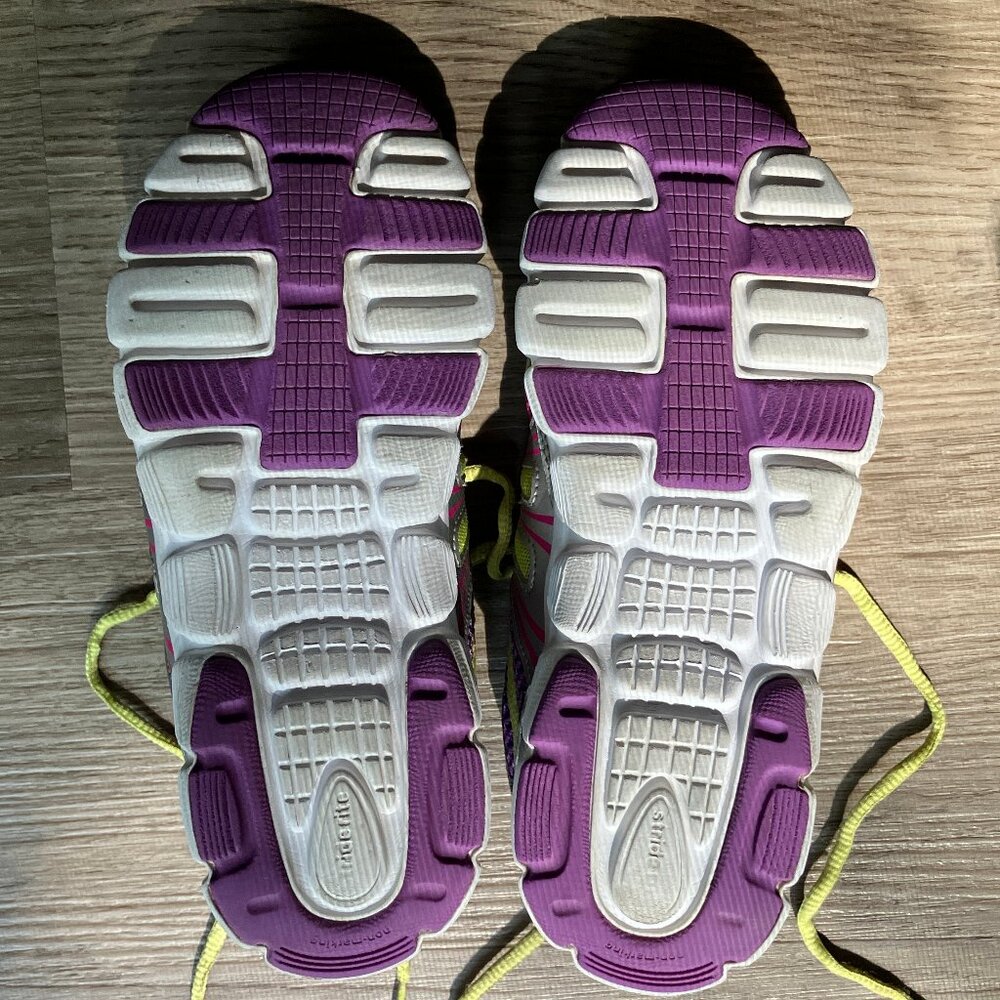 Stride Rite Girls Propel 2 Pink/Purple Lace Sneaker Size: 2.5 - Picture 3 of 7